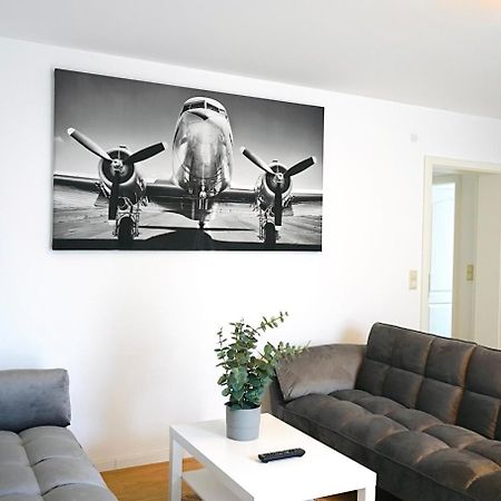 Stilvolles Apartment In Stadtnaehe-Parkplatz- 4 Personen- Balkon Вольфсбург Екстер'єр фото