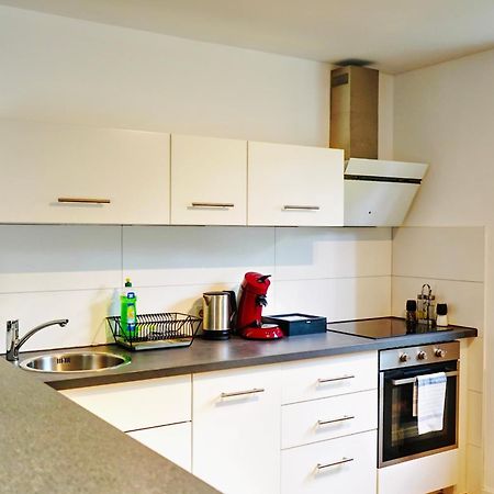 Stilvolles Apartment In Stadtnaehe-Parkplatz- 4 Personen- Balkon Вольфсбург Екстер'єр фото