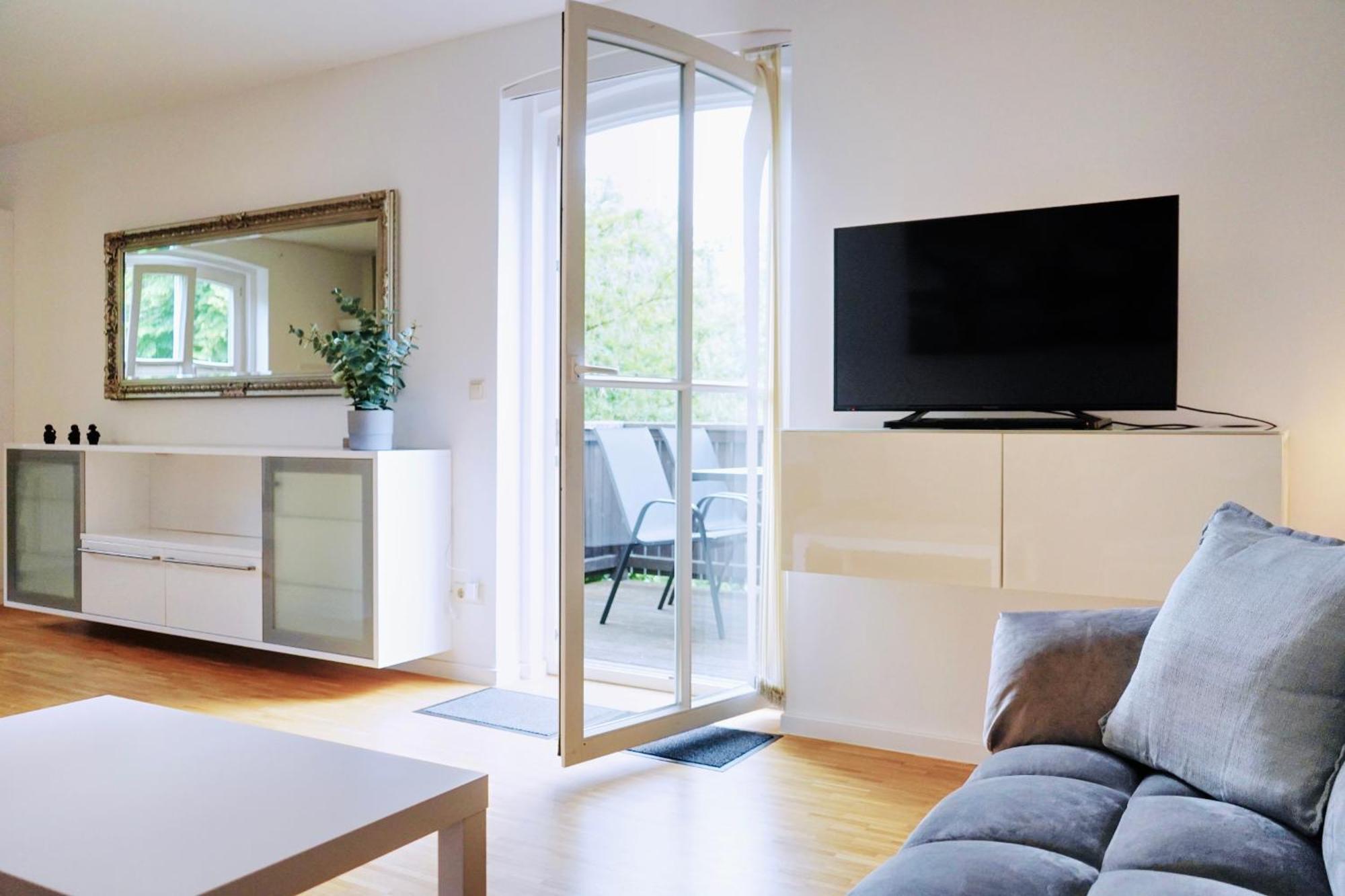 Stilvolles Apartment In Stadtnaehe-Parkplatz- 4 Personen- Balkon Вольфсбург Екстер'єр фото