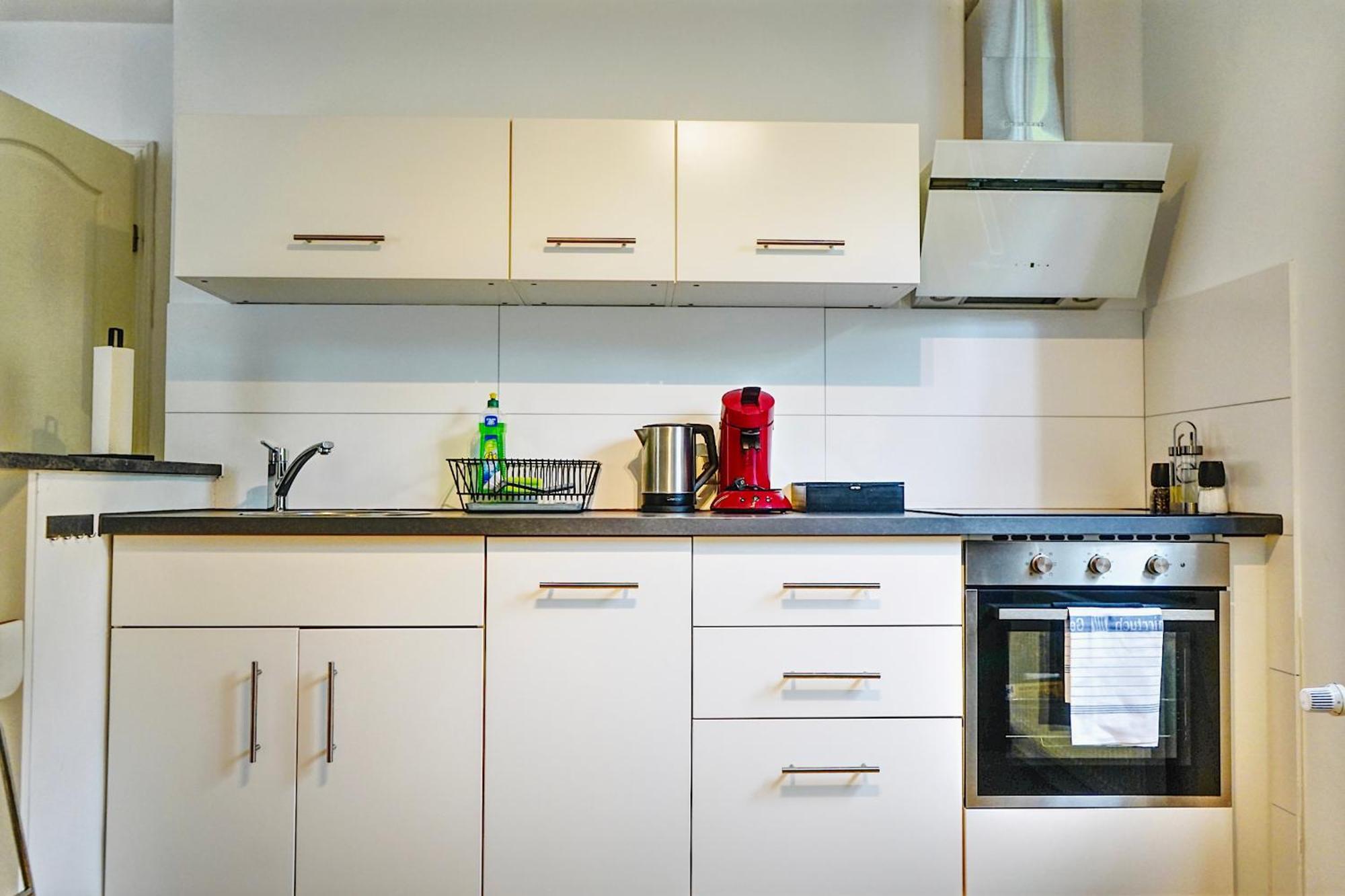 Stilvolles Apartment In Stadtnaehe-Parkplatz- 4 Personen- Balkon Вольфсбург Екстер'єр фото