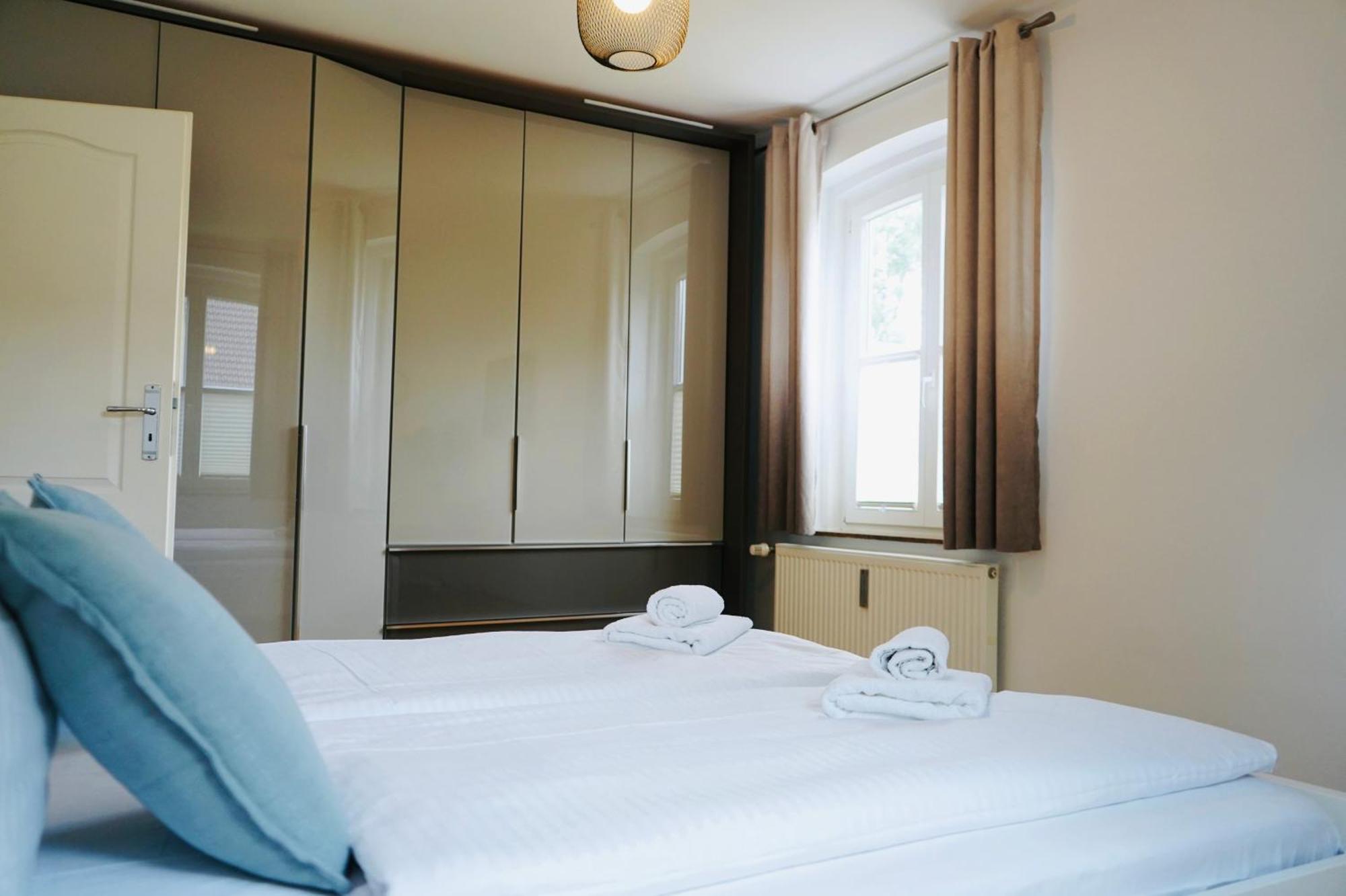 Stilvolles Apartment In Stadtnaehe-Parkplatz- 4 Personen- Balkon Вольфсбург Екстер'єр фото